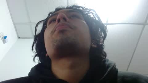 Snapshot of liamrides chatting on September 2025 01:11:01 AM liamrides online show from September 2025 01:11:01 AM