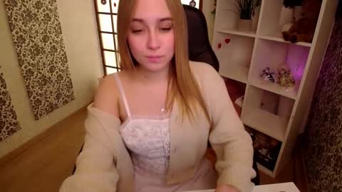 Liana online show from January 2025 05:14:02 AM