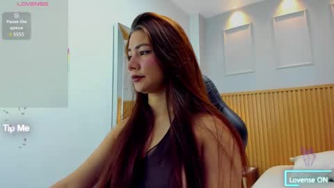 LIANE online show from March 2025 08:05:02 PM