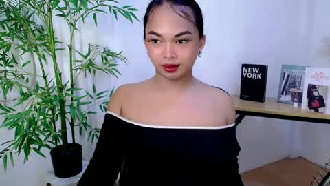 Snapshot of lianna_fox69 chatting on June 2026 07:39:02 PM CALL ME LIANNA online show from June 2026 07:39:02 PM