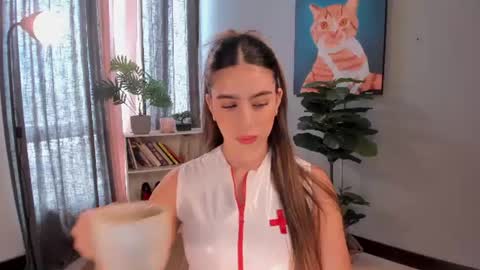 Lia online show from July 2026 01:07:01 PM