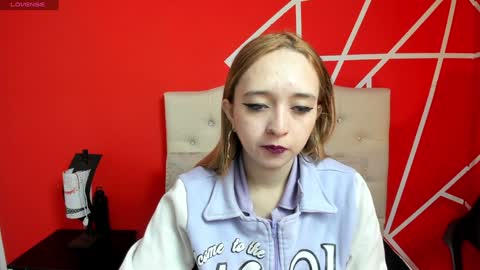 Snapshot of liaroberts1 chatting on December 2024 11:06:02 AM Lia Roberts online show from December 2024 11:06:02 AM