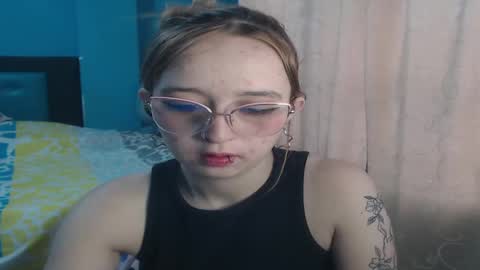 Snapshot of liaroberts1 chatting on January 2025 12:10:01 PM Lia Roberts online show from January 2025 12:10:01 PM