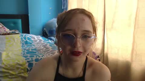 Snapshot of liaroberts1 chatting on January 2025 04:08:01 PM Lia Roberts online show from January 2025 04:08:01 PM