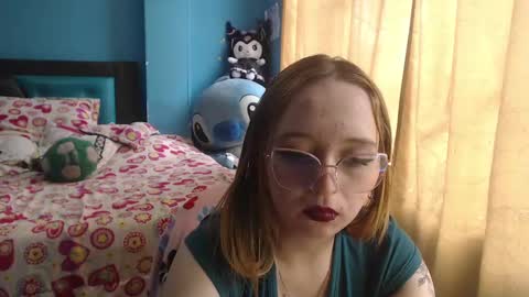 Snapshot of liaroberts1 chatting on March 2025 03:48:02 PM Lia Roberts online show from March 2025 03:48:02 PM