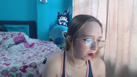 Snapshot of liaroberts1 chatting on March 2025 12:09:02 PM Lia Roberts online show from March 2025 12:09:02 PM