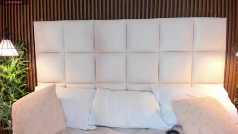  LIA TINK  online show from October 2025 05:55:02 PM