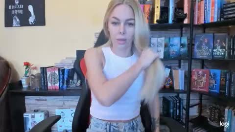 Anna online show from December 2025 08:52:01 AM