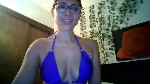 lickablemiami online show from July 2026 04:44:01 PM