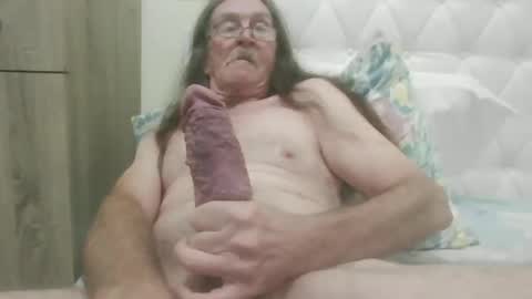 lickittostickit online show from January 2025 04:44:01 AM