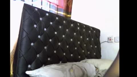 lickmefuckmex online show from November 2025 09:09:01 AM