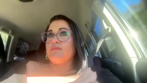 Snapshot of lickmelolliee chatting on December 2024 06:56:02 PM AllieAustyn online show from December 2024 06:56:02 PM