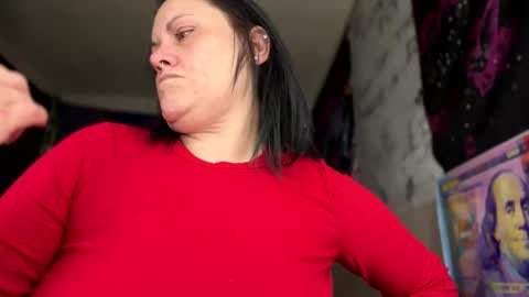 Snapshot of lickmelolliee chatting on December 2024 10:06:02 AM AllieAustyn online show from December 2024 10:06:02 AM