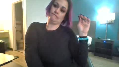 Snapshot of lickmelolliee chatting on November 2025 07:49:01 AM AllieAustyn online show from November 2025 07:49:01 AM