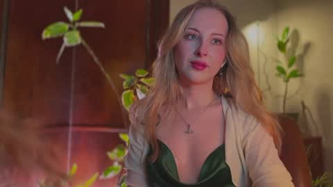 Snapshot of lierie chatting on March 2026 06:37:01 PM its my birthday today so im offline but id be so happy if you felt like sending me a birthday love while im away online show from March 2026 06:37:01 PM