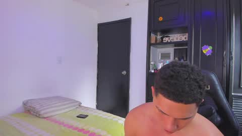 liiam_jesus online show from May 2026 07:08:01 PM