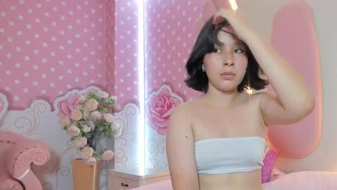 LIILY online show from February 2025 12:25:02 AM