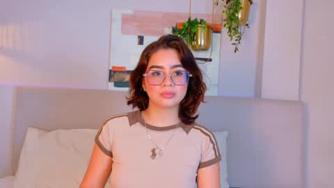 Snapshot of liilylopez chatting on June 2026 11:34:02 AM liilylopez online show from June 2026 11:34:02 AM