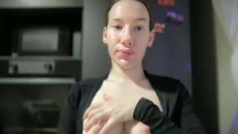 liissa207673 online show from September 2025 11:59:02 AM