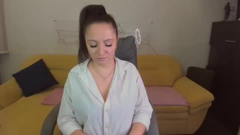 Snapshot of likaa_likaa chatting on October 2025 04:04:02 PM Lika online show from October 2025 04:04:02 PM