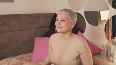 likaaberry online show from October 2025 05:14:02 PM