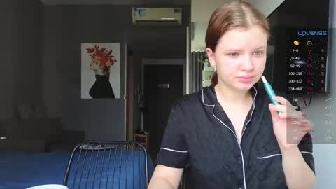 Call me Anna online show from January 2025 02:43:01 AM