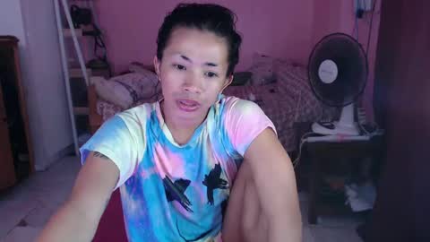 Snapshot of likliklicklengleng chatting on February 2025 09:35:01 AM Leng online show from February 2025 09:35:01 AM