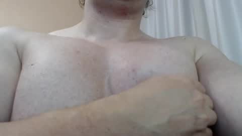 Snapshot of likwidator84 chatting on July 2026 01:08:01 AM Maximus online show from July 2026 01:08:01 AM