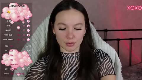 little moon online show from February 2025 04:05:01 PM