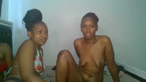 Snapshot of lil_meg chatting on February 2026 08:03:02 AM lil_meg online show from February 2026 08:03:02 AM