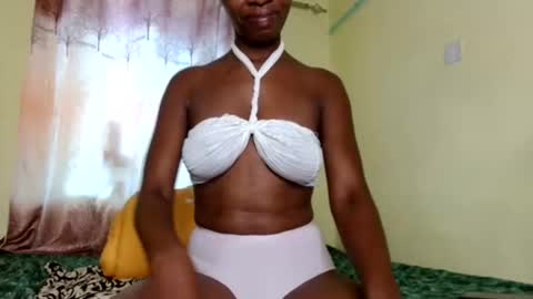 Snapshot of lil_paula chatting on October 2025 07:23:01 AM serenity online show from October 2025 07:23:01 AM