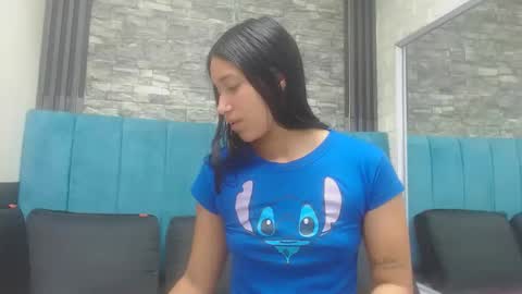 Snapshot of lil_rose2006 chatting on November 2025 09:43:01 AM lil_rose2006 online show from November 2025 09:43:01 AM