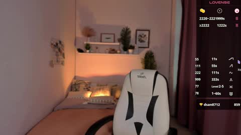  YOUR LIL STEPHANIE  online show from December 2024 10:24:01 AM