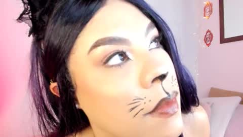 Snapshot of lil_swaay chatting on October 2025 11:50:04 PM Lola online show from October 2025 11:50:04 PM