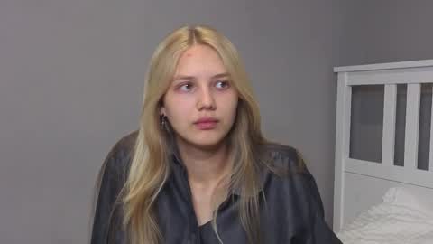 Emma online show from September 2025 10:49:01 AM