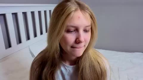 Emma online show from March 2026 12:05:01 AM