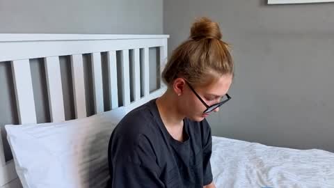 Emma online show from April 2026 05:51:02 AM