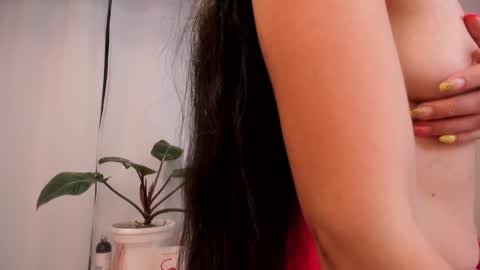 Lila online show from December 2024 11:45:01 PM