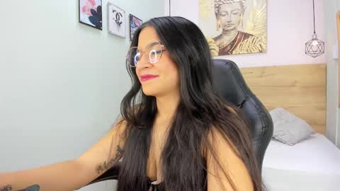 Snapshot of lila_foox chatting on December 2024 07:46:02 PM LILA online show from December 2024 07:46:02 PM