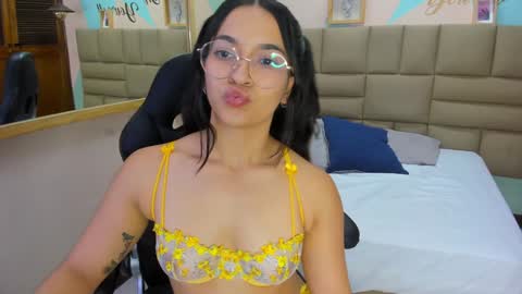 Snapshot of lila_foox chatting on January 2025 07:00:02 PM LILA online show from January 2025 07:00:02 PM