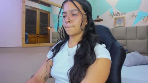 Snapshot of lila_foox chatting on January 2025 07:06:01 PM LILA online show from January 2025 07:06:01 PM