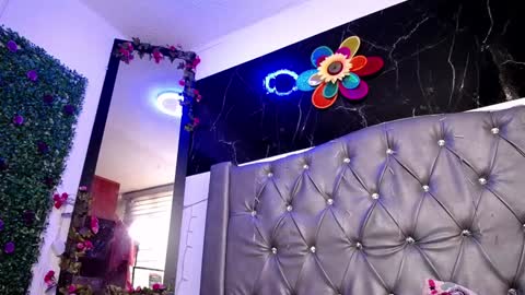   online show from January 2025 12:43:01 PM