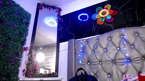   online show from February 2025 11:32:02 AM