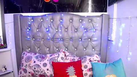   online show from February 2025 02:36:01 PM