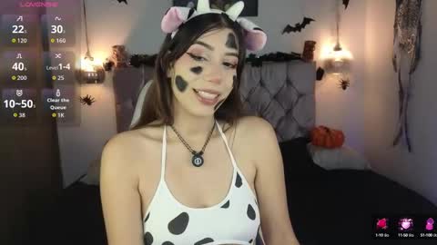 lila_min online show from October 2025 02:05:02 PM