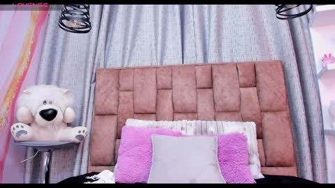 Snapshot of lila_noa chatting on January 2025 03:28:02 AM lila noa online show from January 2025 03:28:02 AM