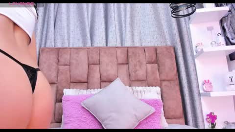 Snapshot of lila_noa chatting on February 2025 03:26:01 AM lila noa online show from February 2025 03:26:01 AM