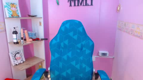 Snapshot of lila_pinky chatting on January 2025 01:47:01 PM L I L A online show from January 2025 01:47:01 PM