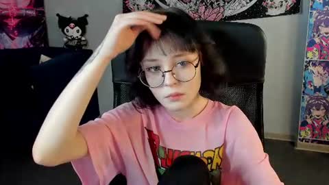 Lili online show from June 2026 03:19:02 AM
