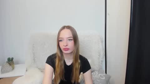LiliaDesire online show from January 2025 06:52:01 PM